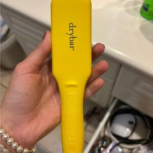 Drybar Vibrant Yellow Styling Brush